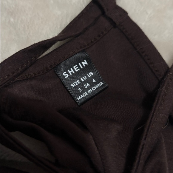 Strappy back top - Picture 4 of 4